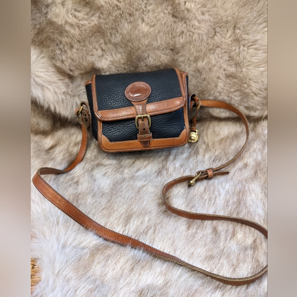 Vintage Dooney and Bourke Shoulder Bag